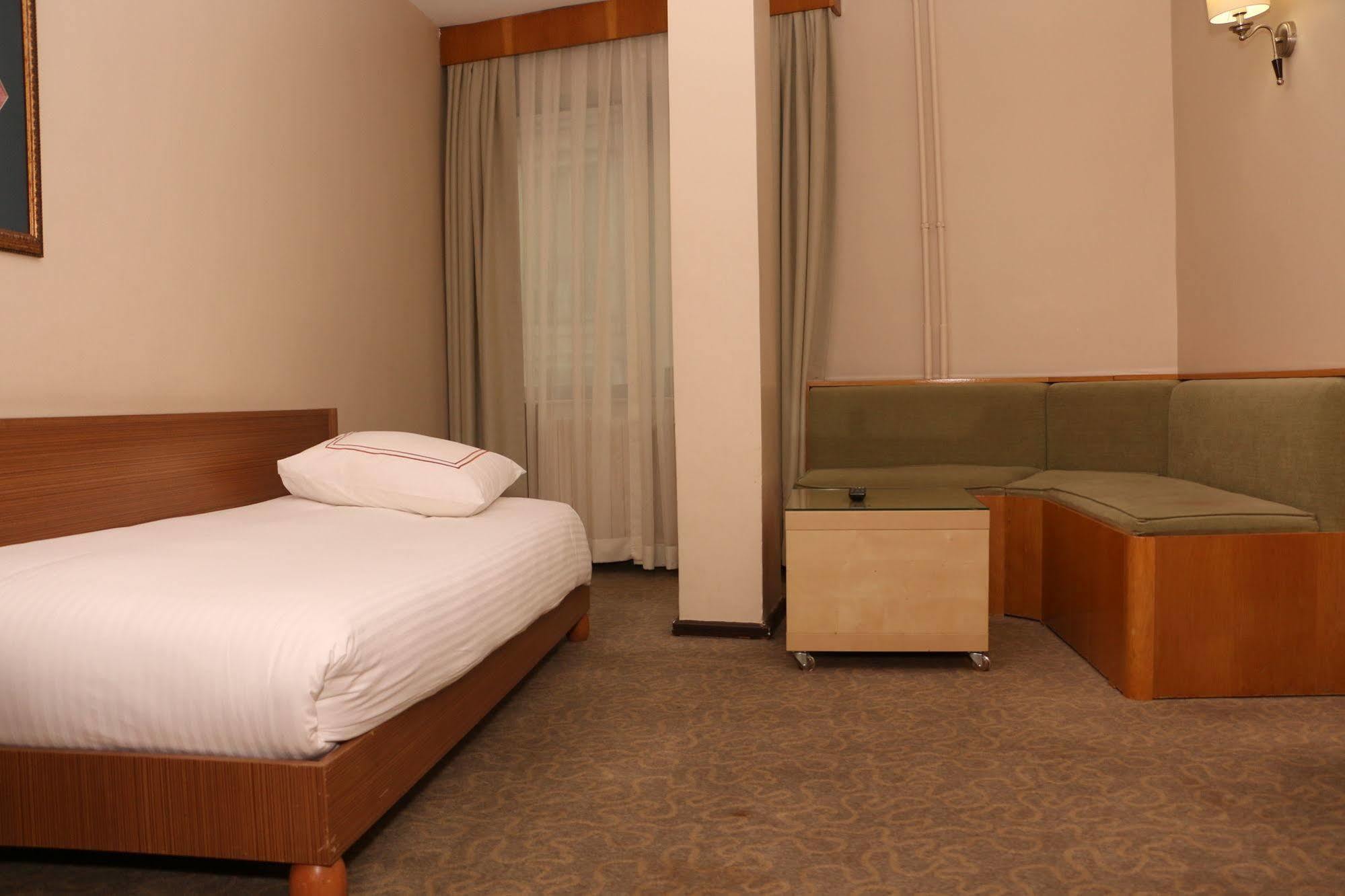 Ilkay Hotel Istanbulská provincie Exteriér fotografie